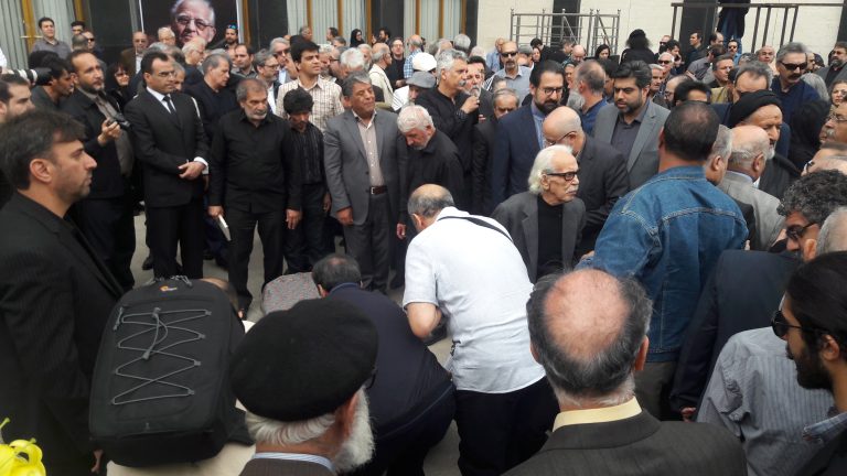 روشن‌روان: شنیده‌ام حال شجریان مساعد نیست