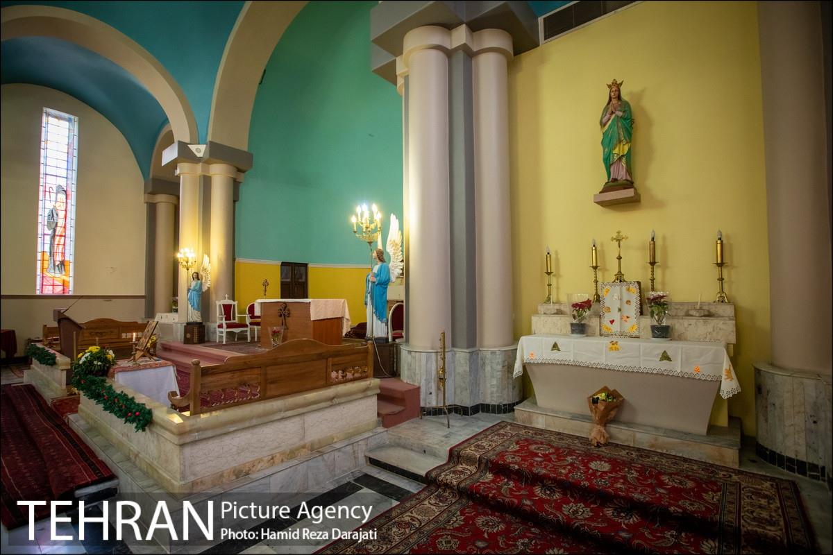 کلیسا حضرت یوسف با نقش تزئینی زیبا