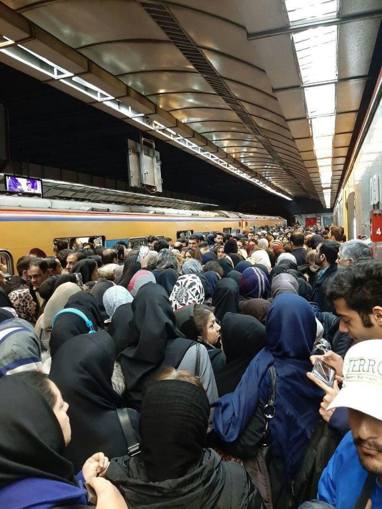 بازاریابی گرم دستفروشان مترو
