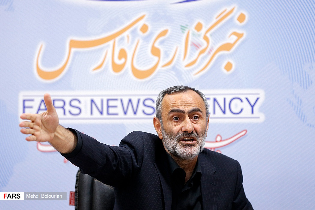 دست مجلات علمی پژوهشی در جیب دانشجو