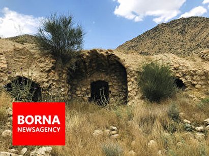 کاروانسرای زنجیران در چه شاریطی قرار دارد؟