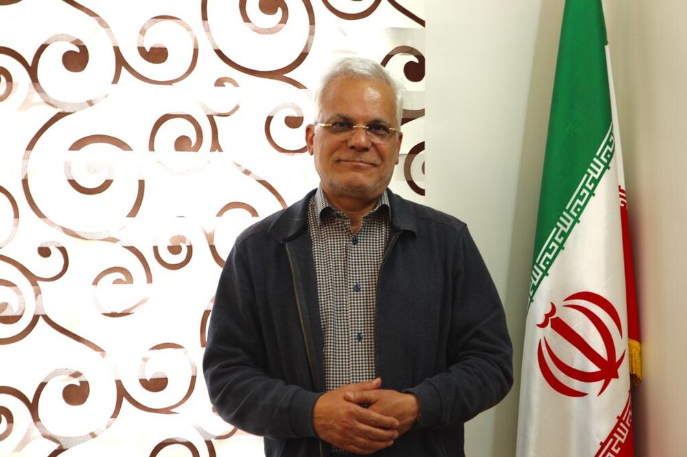 ورود احمدی نژاد به انتخابات معادلات را به هم می‌ریزد