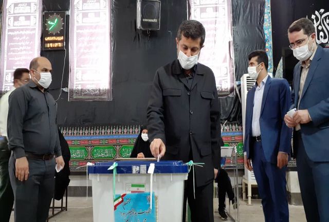 انتخابات با در نظر گرفتن دستورالعمل‌های بهداشتی در حال برگزاری است