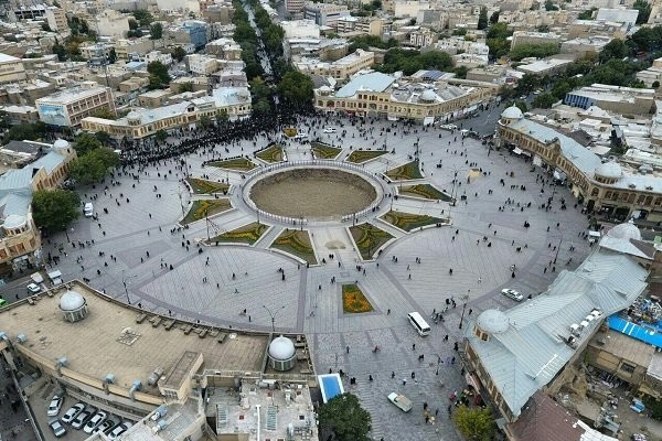 میدان امام خمینی همدان + عکس