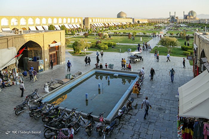 گشتی در بازار قیصریه اصفهان