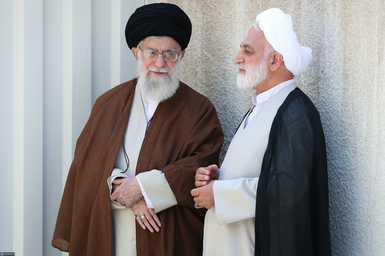 آقای قاضی القضات، مجلس محترم، وزیر ارشاد، قوانین مطبوعات و روند حمایت از رسانه‌ها مشکل دارند، بشنوید تا دیر نشده