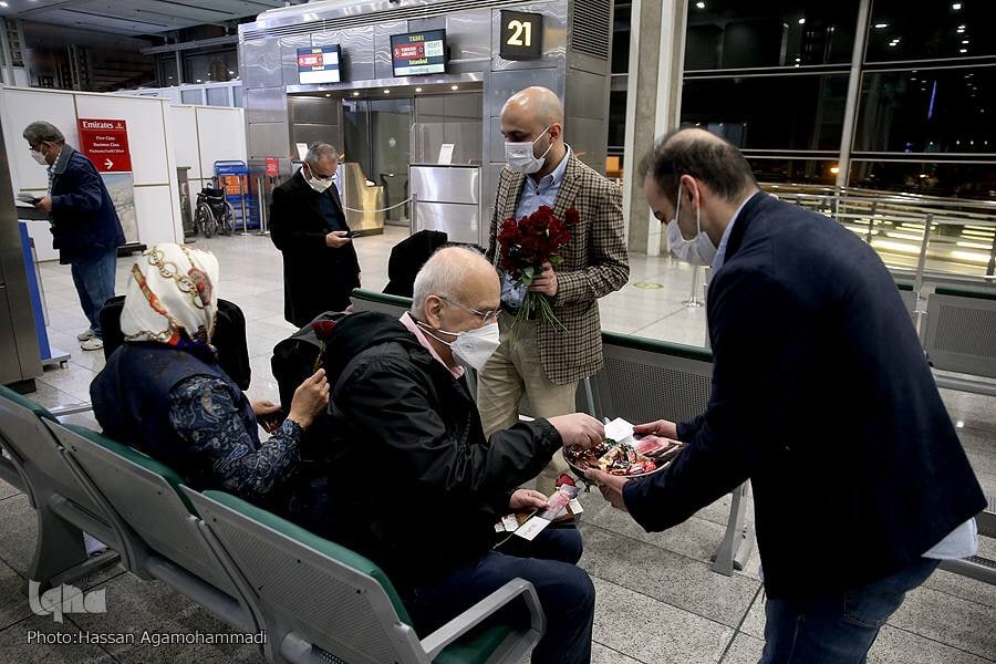 هزینه گل و شیرینی مراسم نیمه شعبان در فرودگاه امام خمینی!