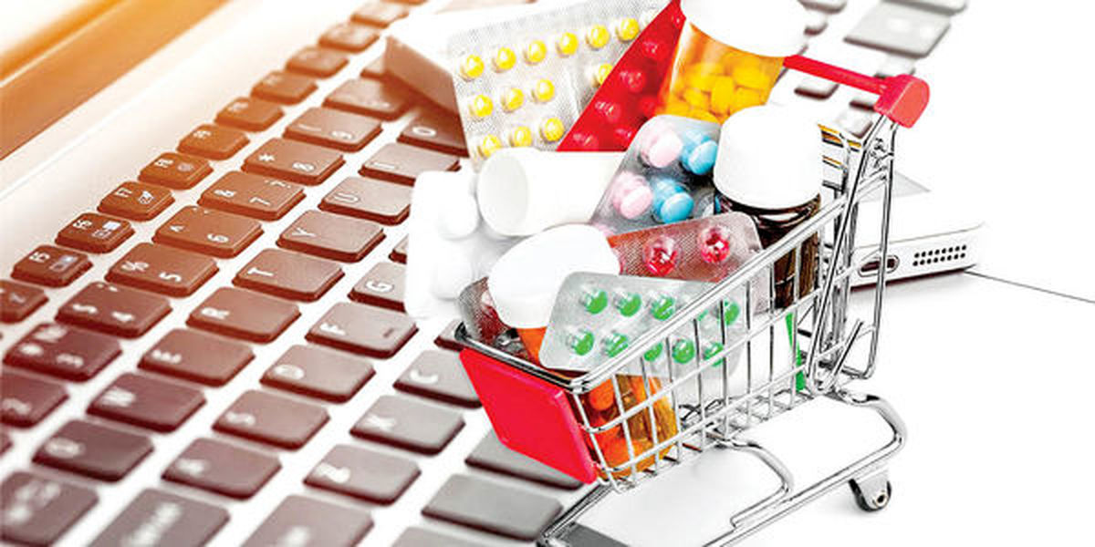ویزیت آنلاین و فروش آنلاین دارو اشتباه محض است