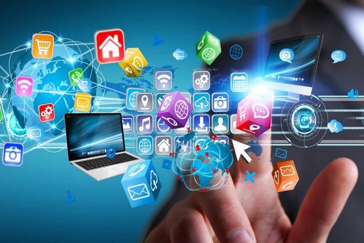 اجتماعات اینترنتی و مزایا و زیان‌های آن‌ها برای جوانان