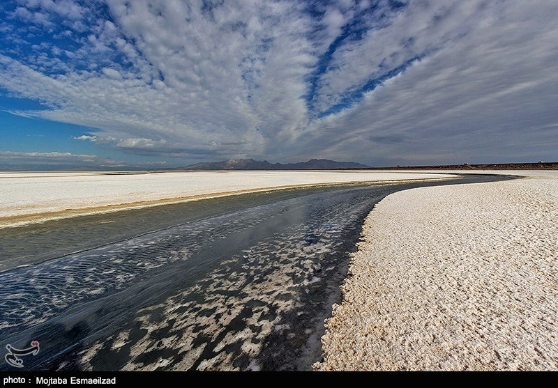 امکان رهاسازی آب در دریاچه ارومیه را نداریم
