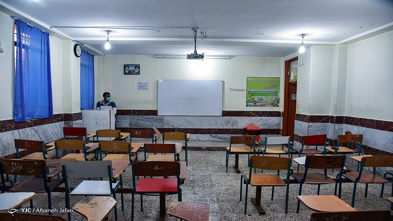 دوراهی آموزش حضوری یا مجازی؟!