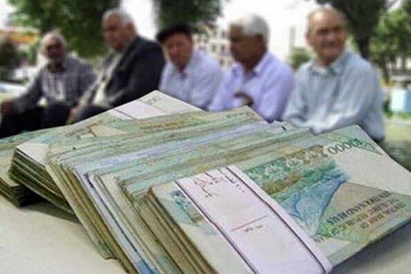 اگر می‌توانستند بازنشستگان و حداقل‌بگیران را به دریا می‌ریختند