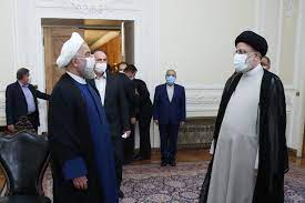 تحویل دفتر ریاست جمهوری به رئیسی تحویل دفتر ریاست جمهوری به رئیسی