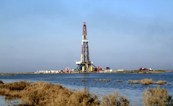تاثیر نفت بر بی‌آبی خوزستان