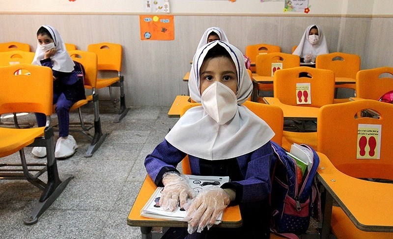 آموزش آنلاین، پرورش آفلاین