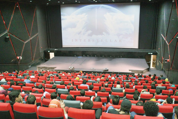 آشنایی با برخی از مهمترین مشکلات سینمای ایران