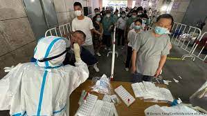 چین ۷۱ درصد جمعیت خود معادل بیش از یک میلیارد نفر را کاملاً واکسینه کرد