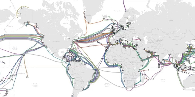نقشه سه بعدی کابل‌های خطوط اینترنت در جهان