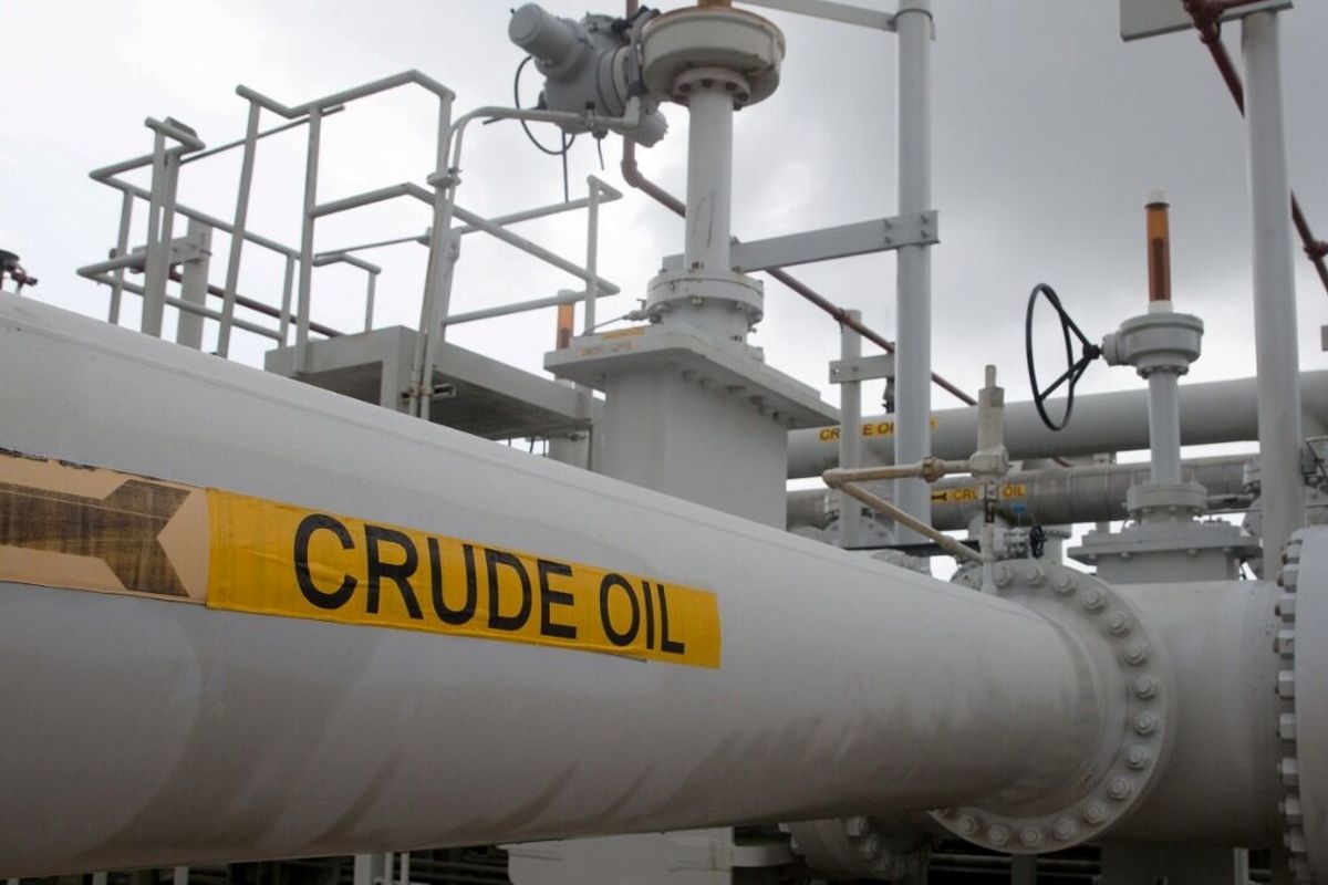 عبور نفت از ۱۲۰ دلار با انفجار تاسیسات آرامکو و احتمال فروش ۳۰ میلیون بشکه ذخایر نفتی آمریکا