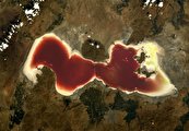کاهش مساحت دریاچه ارومیه از ۱۵۰۰ به ۵۳۰ کیلومتر مربع در یک سال اخیر، پول طرح احیا تو جیب کیه؟