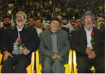 معلمان فداکار حتی در خانه خود هم غریبند!