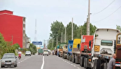 دلیل صف طولانی کامیون‌ها در پایانه مرزی آستارا چیست؟