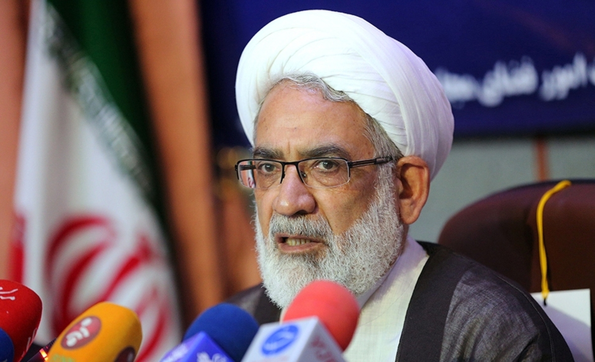 آقای دادستان، موضوع مسمومیت دانش آموزان یک رویداد انحراف افکار عمومی نیست، به سخره گرفتن امنیت ملی است