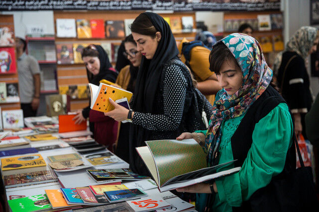 کتاب‌های دیجیتال را ایرانی‌های مقیم خارج می‌خرند