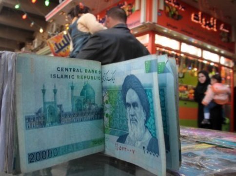 ایران مال چگونه حیاط خلوت کاسبان تورم شده؟