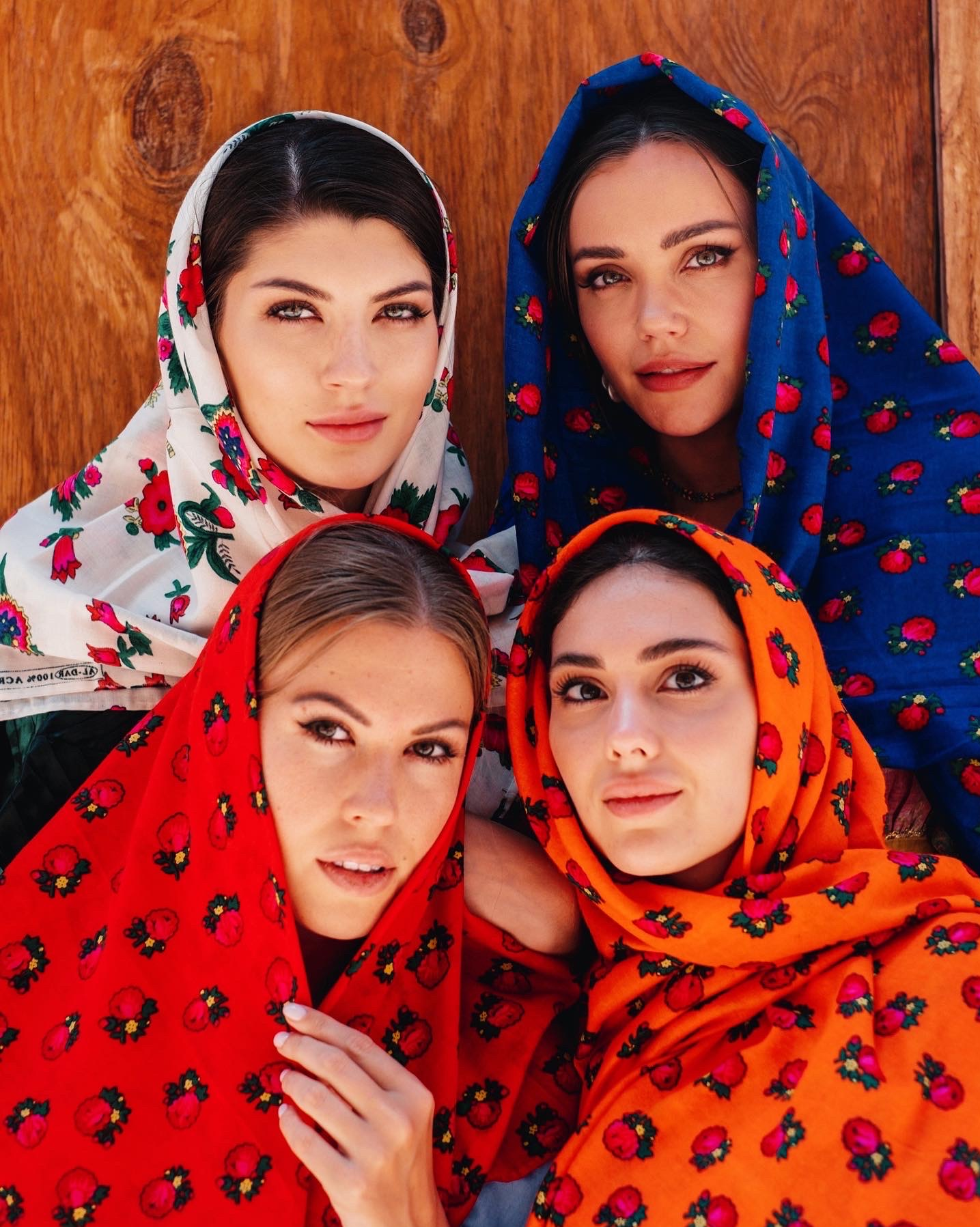 پروژه زن روس که ۳۰۰ سلبریتی را به ایران آورد، توریست‌ها عاشق حجاب شدند؟!
