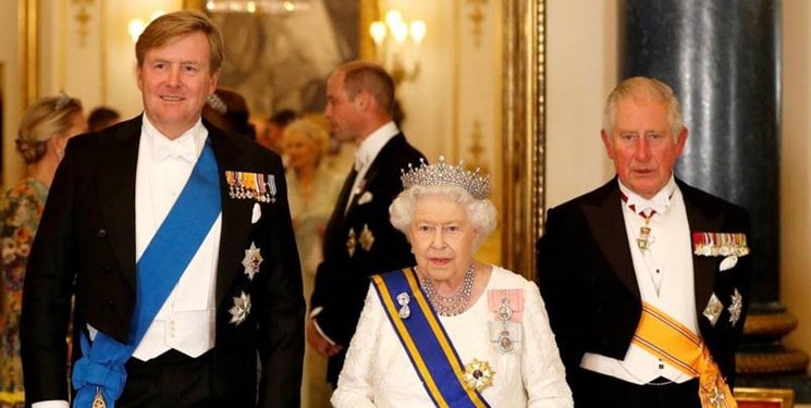 مرگ ملکه انگلیس بعد از ۷۰ سال سلطنت در اسکاتلند و جانشینی چارلز سوم + حاشیه‌ها