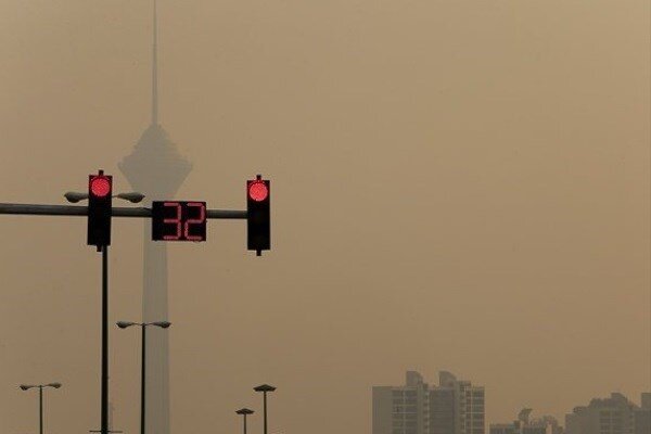 ۱۱ روز تنفس هوای آلوده طی آبان در پایتخت، مدیران طرح ترافیک چقدر حقوق می‌گیرند؟