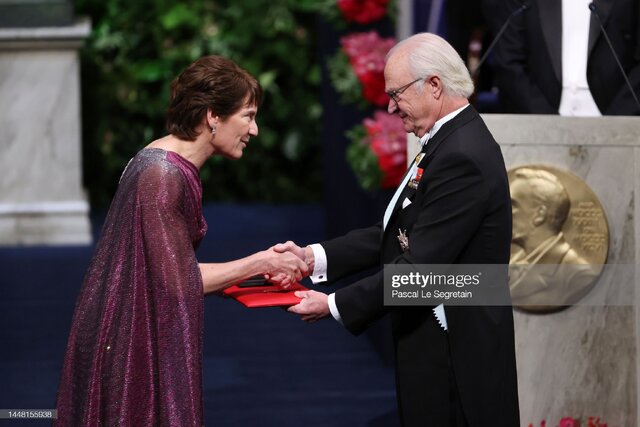 برندگان نوبل ٢٠٢٢ جوایز خود را دریافت کردند