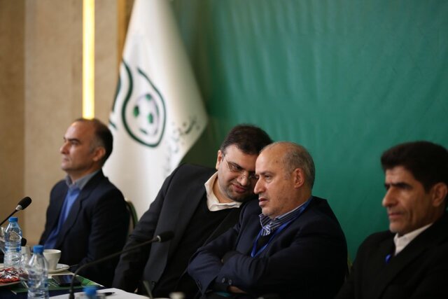بازگرداندن پاداش ۲۰ هزار دلاری هیات رئیسه فدراسیون فوتبال برای پیروزی تیم‌ملی مقابل ولز +اسامی اعضای نامشخص؟