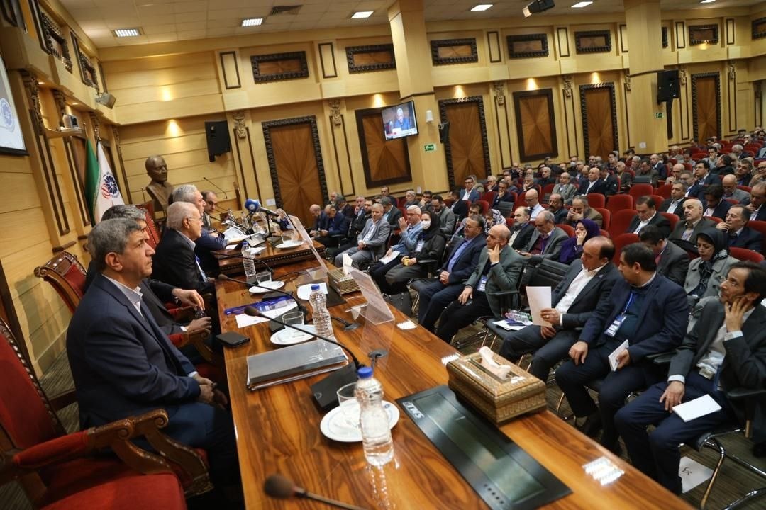 ۲۰۸ رای هیات نمایندگان برای انتخاب «صمد حسن‌زاده» به ریاست اتاق بازرگانی ایران برای دوره چهارساله