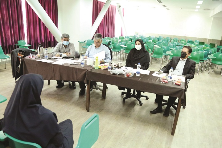 شیوه فعلی دکتری دردی از کشور دوا نمی‌کند
