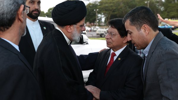 پس از سفر رسمی دو روزه؛دکتر رئیسی نیکاراگوئه را به مقصد کوبا ترک کرد