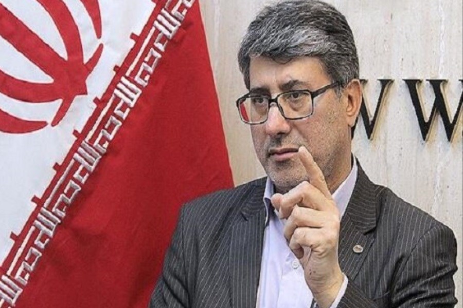 مگر می‌شود مدیر یک مدرسه را به مدیریت استان منصوب کرد؟