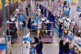 کارگران زن شرکت قطعه سازی کروز باید مشمول قانون مشاغل زیان آور و سختی کار شوند
