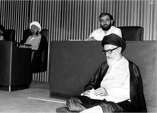 روایتی از مرگ مشکوک آیت الله طالقانی + وقتی که تلفن و آب با هم قطع شده بود!