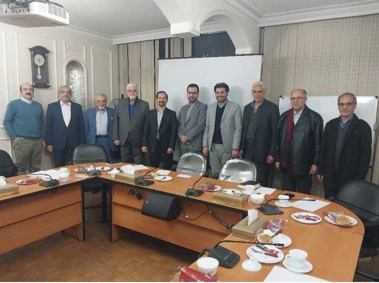 جلسه مشترک دکتر پیمان صالحی معاون پژوهشی وزارت عتف با اعضای هیات مدیره شورای انجمن های علمی کشور