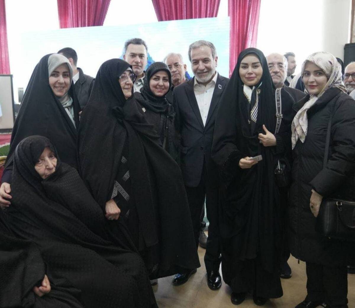 ۴نکته درباره رفتار غیراخلاقی با عباس عراقچی و افشاگری هایی با سرنخ های بیرون زده از پستوهای امنیتی
