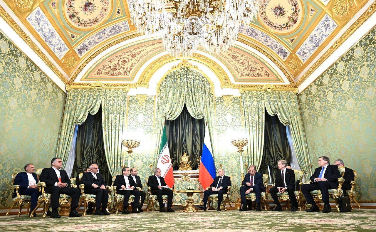 امضا پیمان همکاری ایران و روسیه در آستانۀ ادای سوگند دونالد ترامپ
