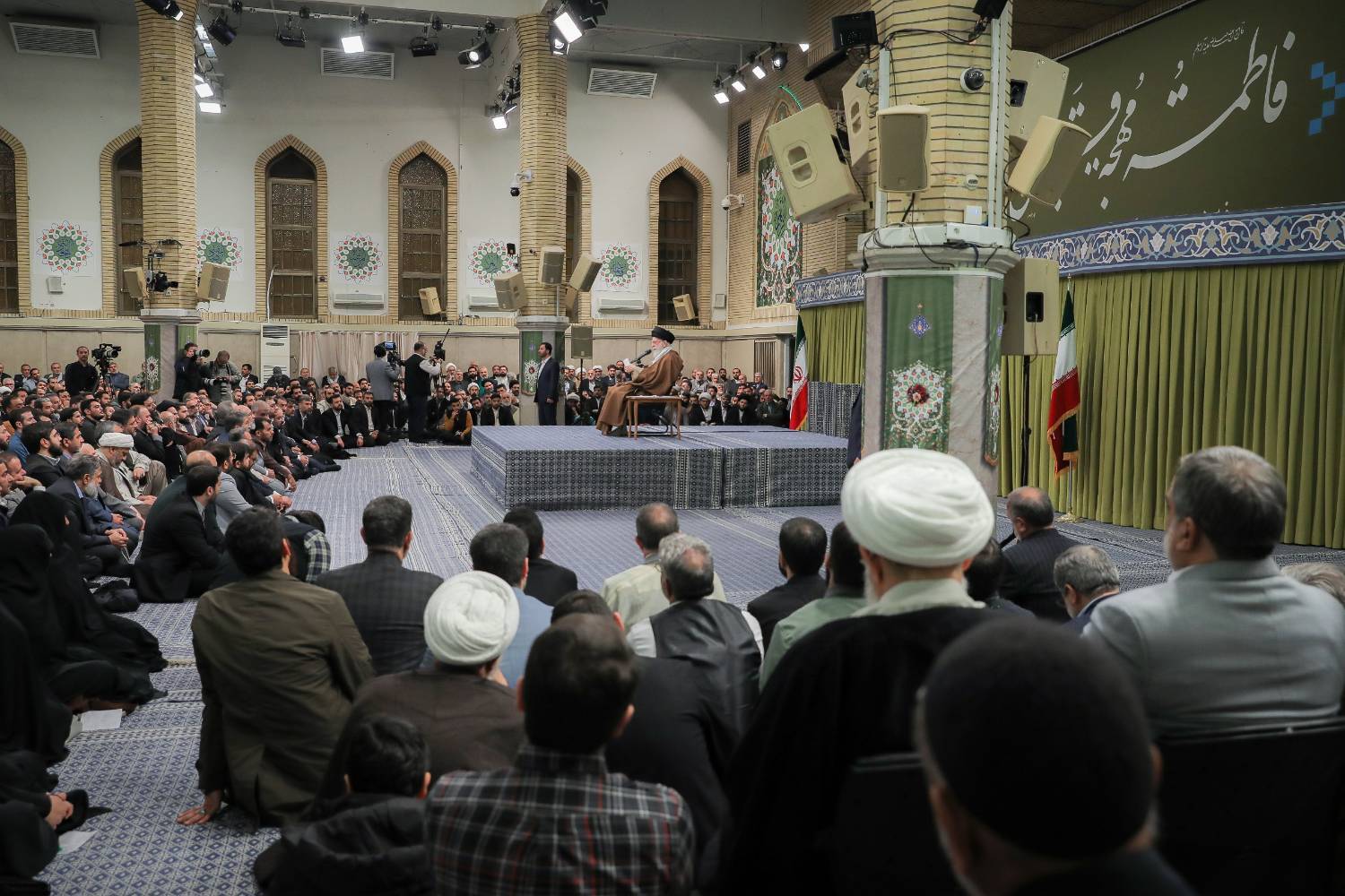 دیدار مداحان با رهبر انقلاب
