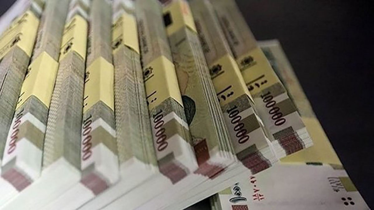 نگرانی بانک‌ها از خروج ۲۸۰ همت نقدینگی: بانک مرکزی و وزارت اقتصاد دست از انتحار بردارند و مجوز سود ۳۰ درصدی را تمدید کنند