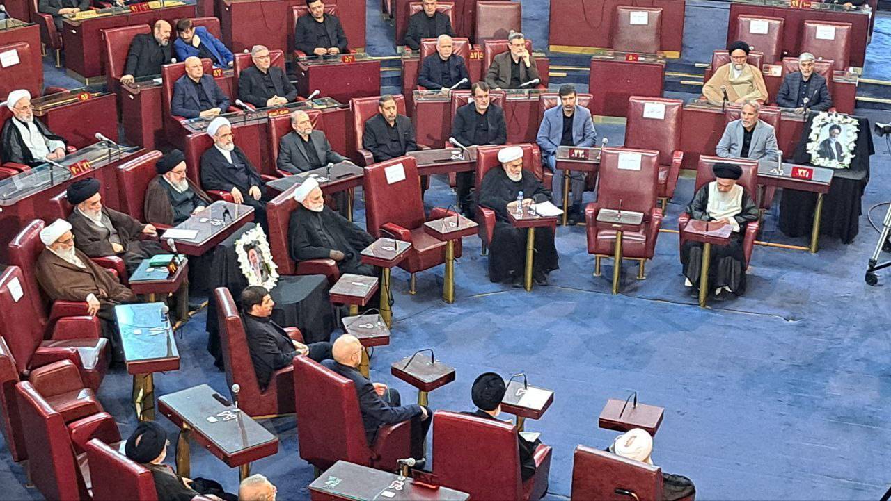 حاشیه های افتتاحیه ششمین دوره مجلس خبرگان رهبری