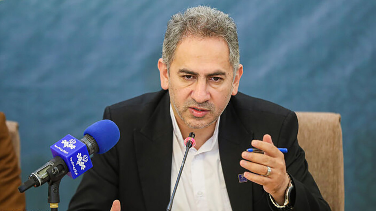 هجوم عرب ها به بازار ملک ایران:  عراقی‌ها اراضی خوزستان را خریداری و خوزستانی‌ها به ملایر مهاجرت می کنند