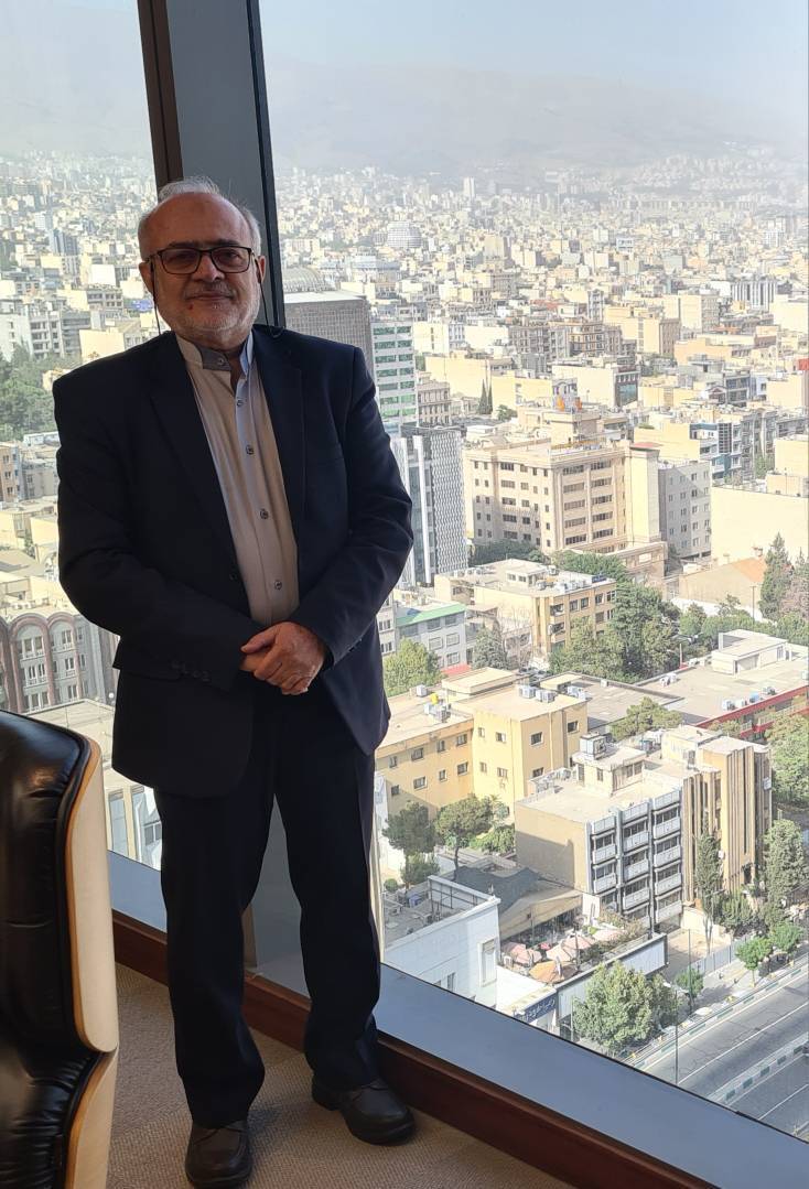 گذر از شعار گرایی پوپولیستی با تبلیغ منطقی دستاوردها ، در گام دوم انقلاب اسلامی