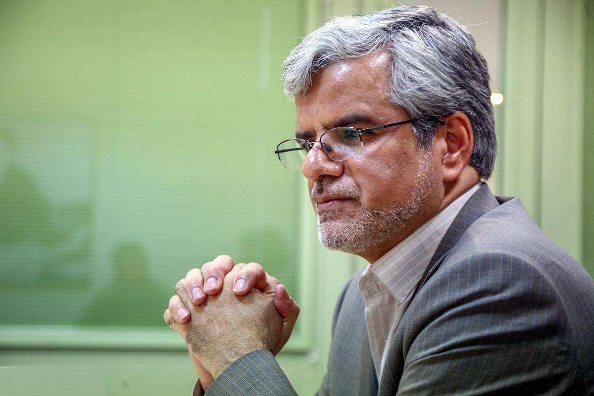 نامه محمود صادقی به رهبری بعد از توهین جنجالی حسین شریعتمداری به شورای راهبری