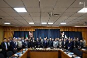 بازدید دوباره پزشکیان از سازمان برنامه و بودجه+ آیا احیای سازمان توسعه ایران در دستور کار است؟